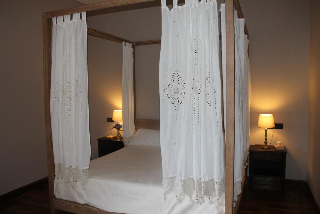 Hotel Palacio Conde Toreno Salas (Asturias) Quarto foto